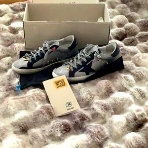 Golden Goose Superstar EUC - 39